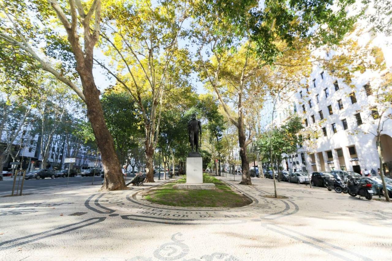 2 Bedroom Apartment With Patio Next To Avenida Da Liberdade 리스본 외부 사진